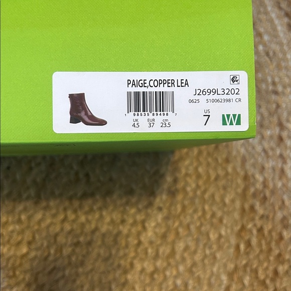 NIB • Sam Edelman Paige Ankle Boot in Copper - Picture 10 of 10